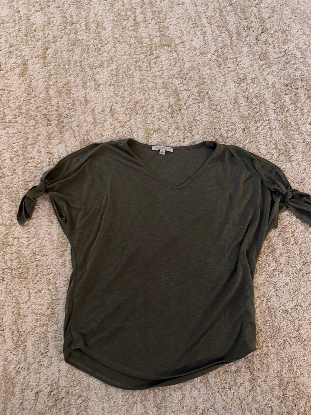 Green Envelope Olive V-Neck Short Sleeve Tie-Sleeve Top